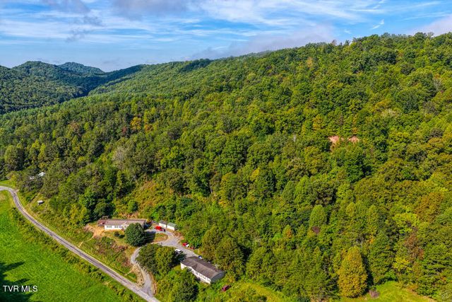 107 Hollow Hill Lane, Rogersville, TN 37857