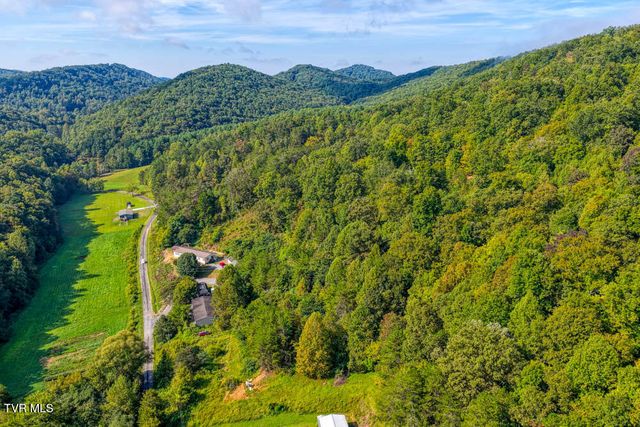 107 Hollow Hill Lane, Rogersville, TN 37857