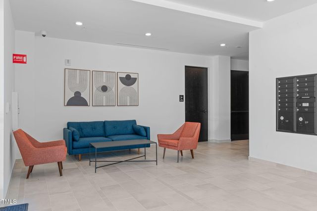 615 W Peace Street , 207, Raleigh, NC 27605