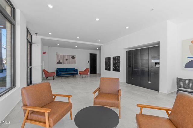 615 W Peace Street , 207, Raleigh, NC 27605