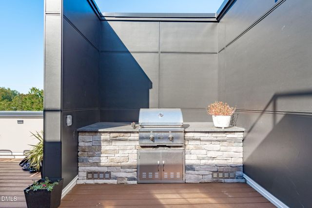 615 W Peace Street , 207, Raleigh, NC 27605