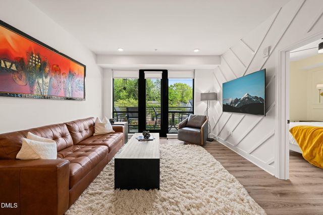 615 W Peace Street , 207, Raleigh, NC 27605