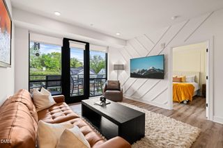 615 W Peace Street , 207, Raleigh, NC 27605