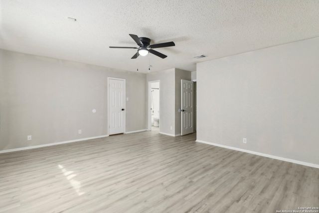 9087 RYELLE, San Antonio, TX 78250