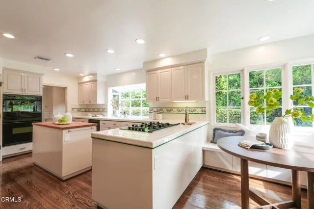 1538 Highland Oaks Drive, Arcadia, CA 91006