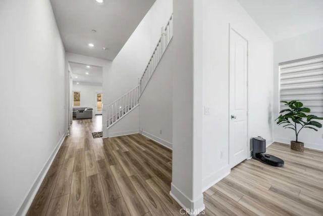 29566 Camino Azar, Valencia, CA 91354