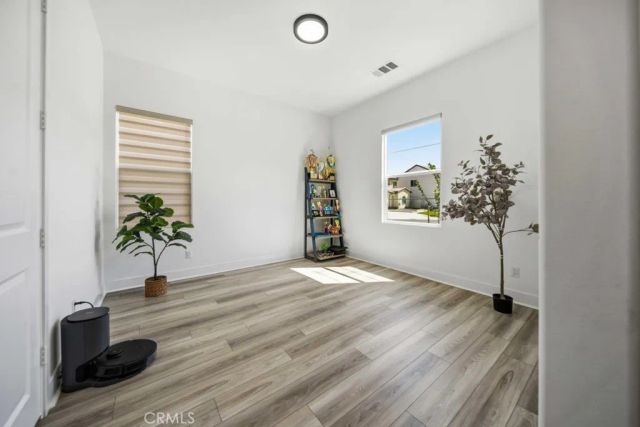 29566 Camino Azar, Valencia, CA 91354