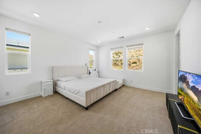 29566 Camino Azar, Valencia, CA 91354