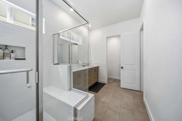 29566 Camino Azar, Valencia, CA 91354