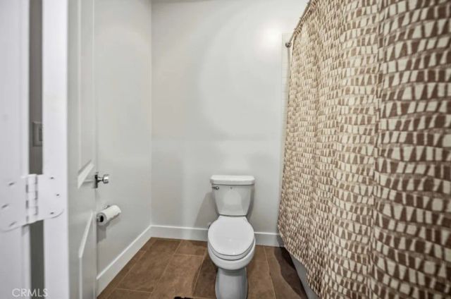29566 Camino Azar, Valencia, CA 91354