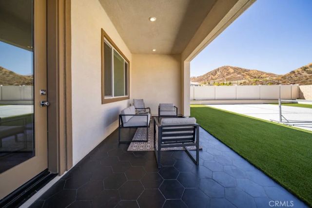 29566 Camino Azar, Valencia, CA 91354