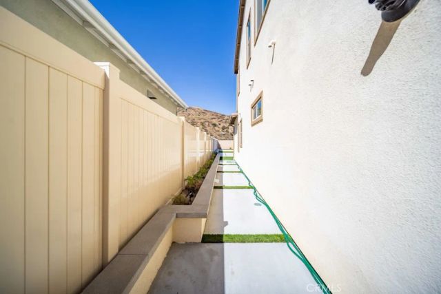 29566 Camino Azar, Valencia, CA 91354