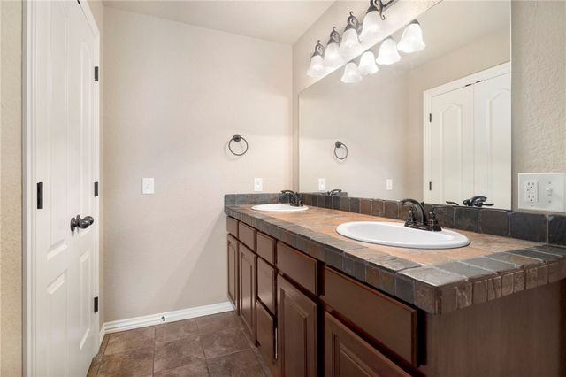 1803 SW Elington Street, Bentonville, AR 72713