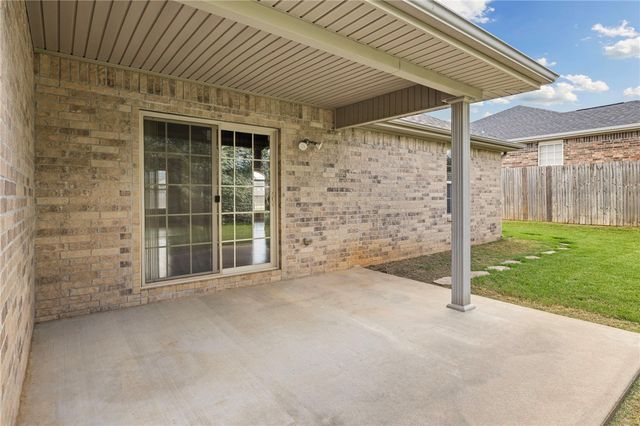 1803 SW Elington Street, Bentonville, AR 72713