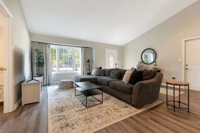 21 Hilltop Dr, Winchester, TN 37398