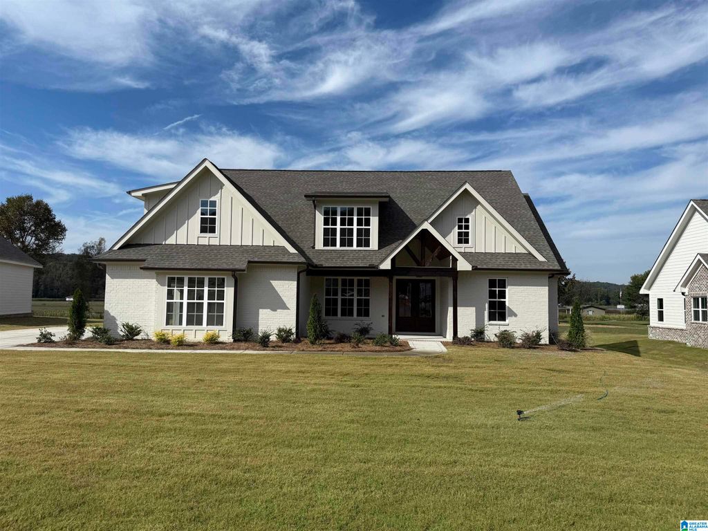 334 LAKE CREEK DRIVE, Guntersville, AL 35976