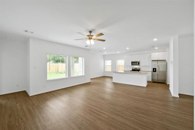 13315 Campos Drive, Houston, TX 77065