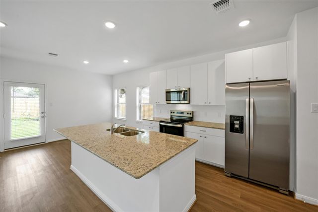 13315 Campos Drive, Houston, TX 77065