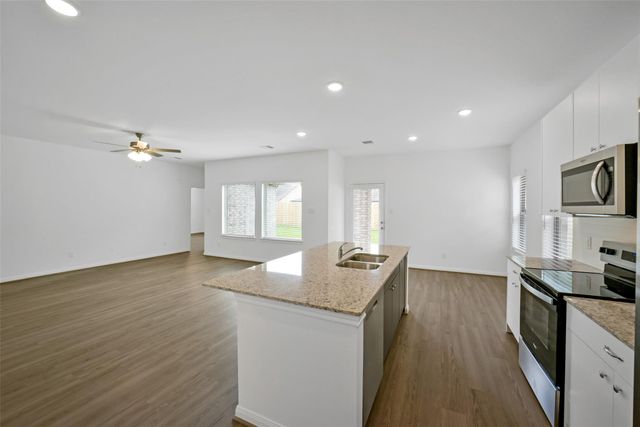 13315 Campos Drive, Houston, TX 77065