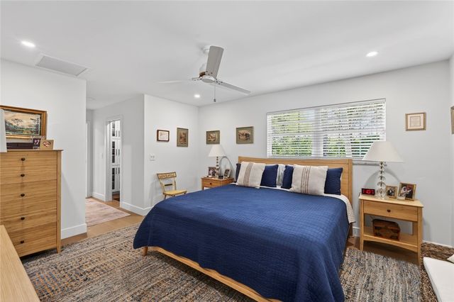 706 Hibiscus Lane, Vero Beach, FL 32963