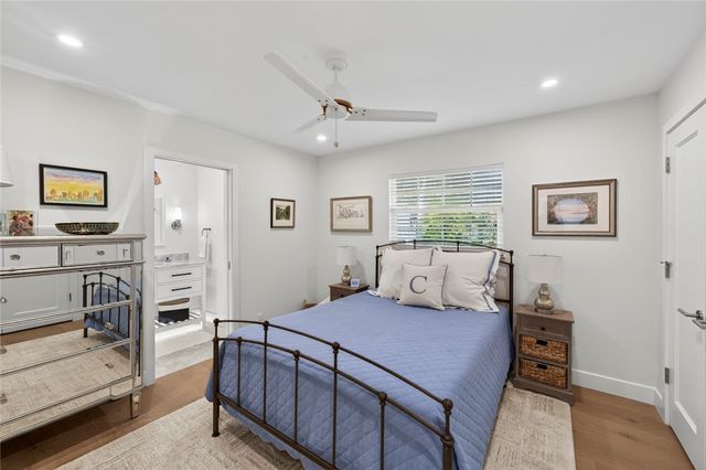 706 Hibiscus Lane, Vero Beach, FL 32963