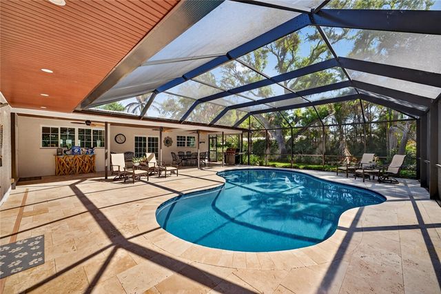 706 Hibiscus Lane, Vero Beach, FL 32963