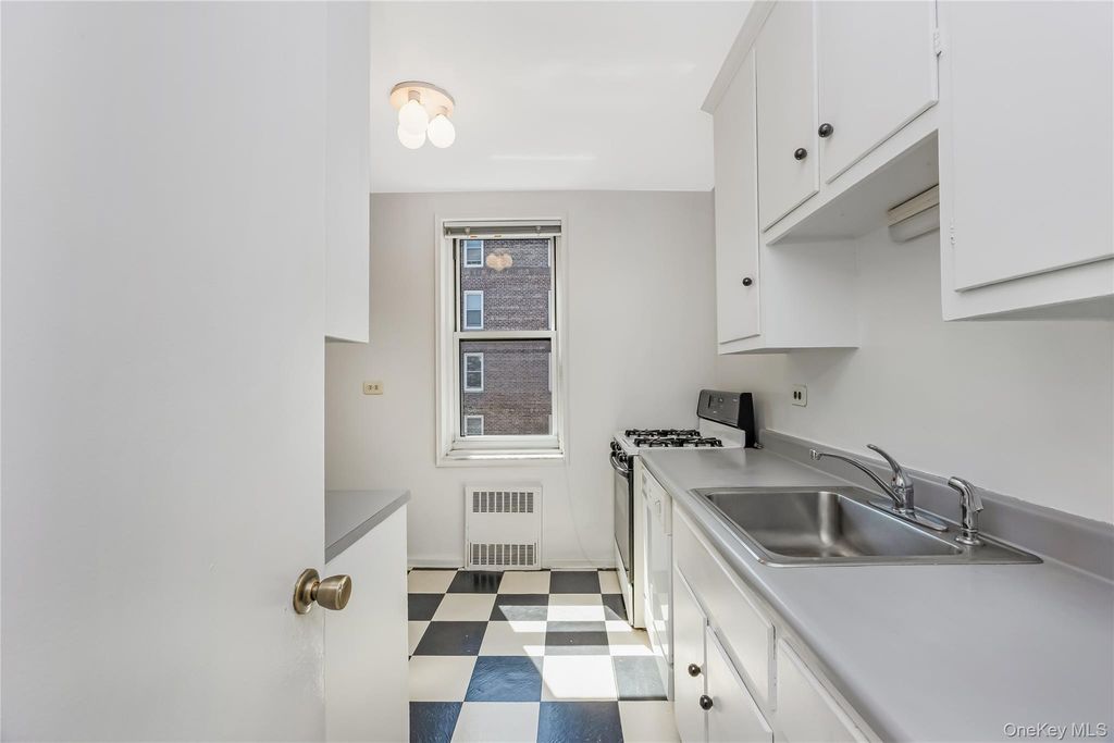 112-20 72nd DRIVE C43, Forest Hills, NY 11375 — photo 5