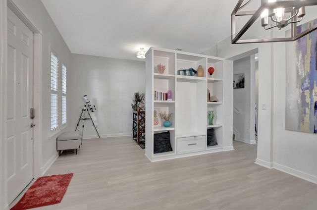 8316 NW 9th Avenue, Boca Raton, FL 33487