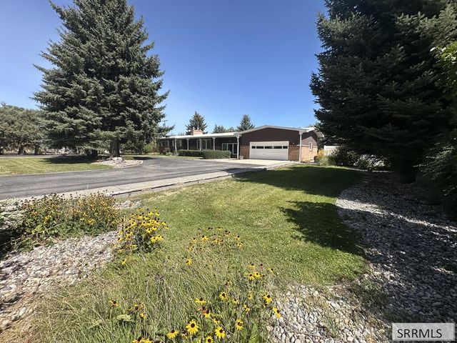 11030 N 45th E, Ucon, ID 83401