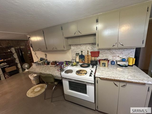 11030 N 45th E, Ucon, ID 83401