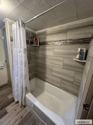 11030 N 45th E, Ucon, ID 83401