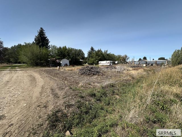 11030 N 45th E, Ucon, ID 83401