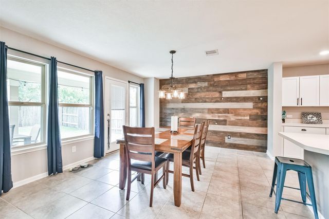 2719 Crosshaven Way, Conroe, TX 77304