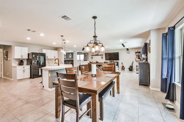 2719 Crosshaven Way, Conroe, TX 77304