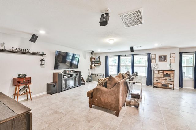 2719 Crosshaven Way, Conroe, TX 77304