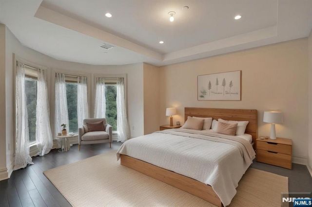 55 Eton Row, Weehawken, NJ 07086