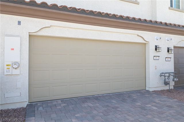 951 Jigglypuff Place, Henderson, NV 89011