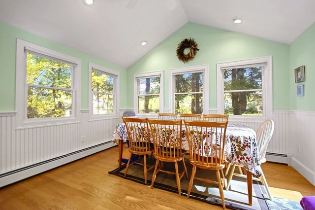 28 Arbor Dr, Shrewsbury, MA 01545