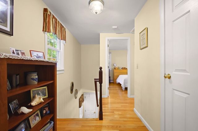 28 Arbor Dr, Shrewsbury, MA 01545