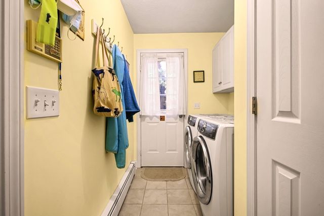 28 Arbor Dr, Shrewsbury, MA 01545