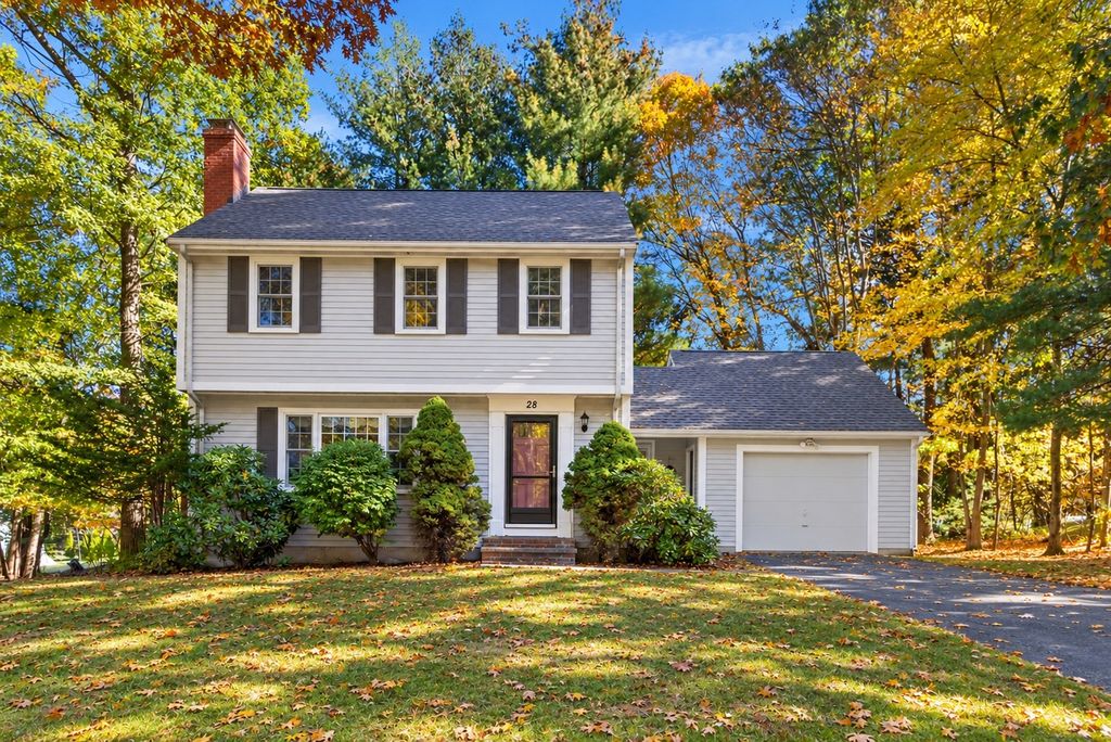 28 Arbor Dr, Shrewsbury, MA 01545