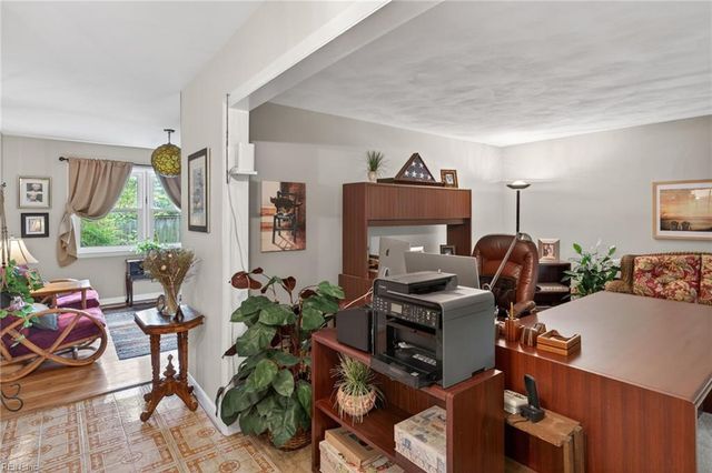 2153 Hollybriar PT, Norfolk, VA 23518