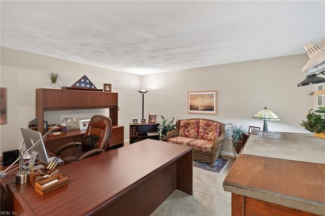 2153 Hollybriar PT, Norfolk, VA 23518