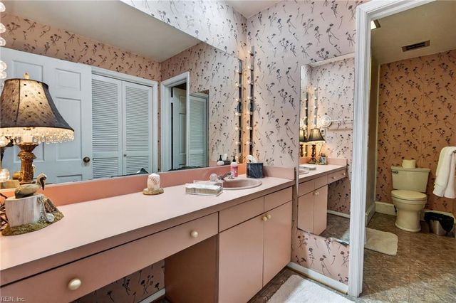 2153 Hollybriar PT, Norfolk, VA 23518