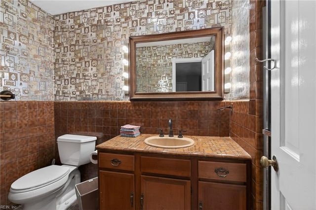 2153 Hollybriar PT, Norfolk, VA 23518