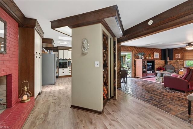 2153 Hollybriar PT, Norfolk, VA 23518