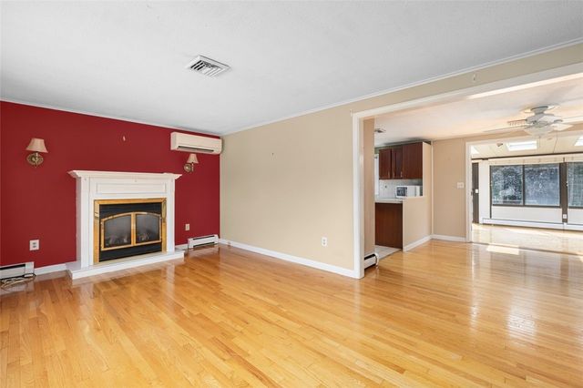 95 Amy Drive, Cranston, RI 02921