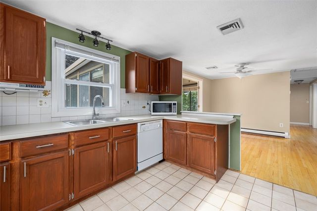 95 Amy Drive, Cranston, RI 02921