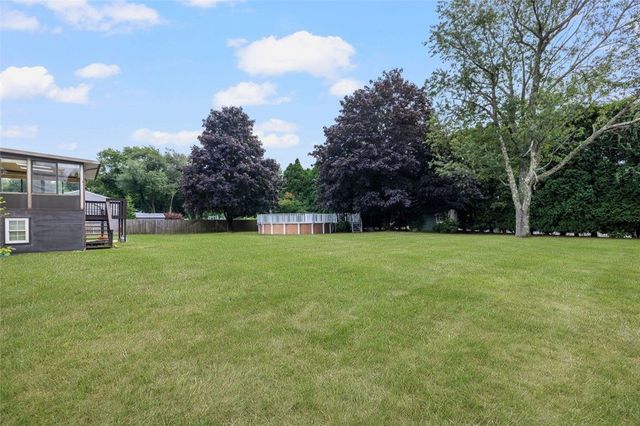 95 Amy Drive, Cranston, RI 02921