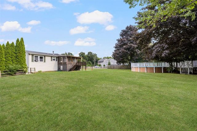 95 Amy Drive, Cranston, RI 02921
